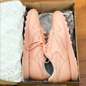 Pink Reebok Classic